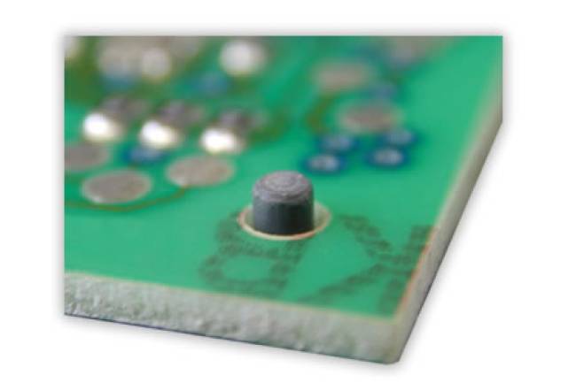  Fixierung von Leiterplatten in Kunststoffgehäusen. 