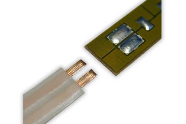 Lötung von Flachleitern (z.B. Flexfolien) auf Leiterplatten.