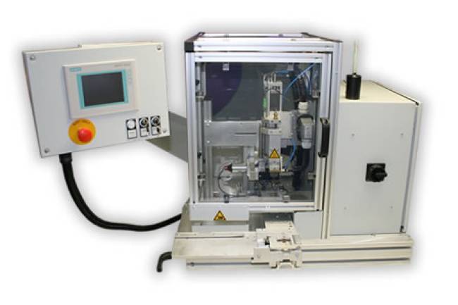 Integriertes Bügellötsystem für kundenspezifische Fertigungskonzepte.