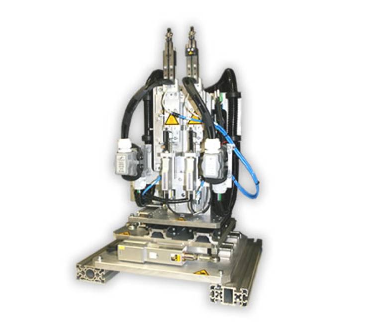 Heißverstemmeinheit zur Integration