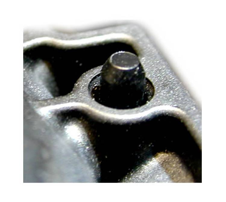 Optimierung der Pin-Dom-Verstemmung für PEI-Komponenten.