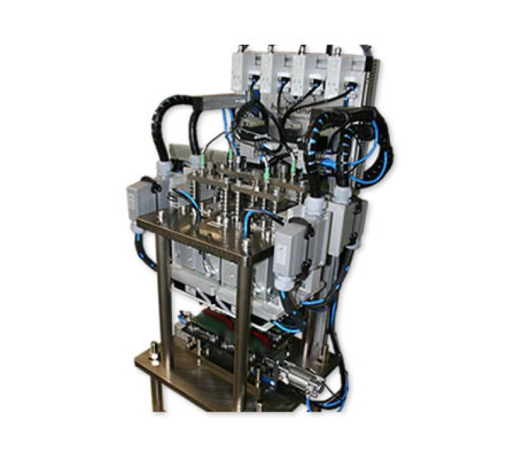 Präzise und Effiziente Integration: Die Heißverstemmsystem für Automatisierte Produktionsanlagen.